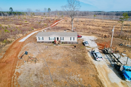 Country Home on Big Acreage in Marietta, Prentiss Co., MS - image 12