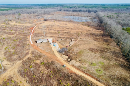 Country Home on Big Acreage in Marietta, Prentiss Co., MS - image 13