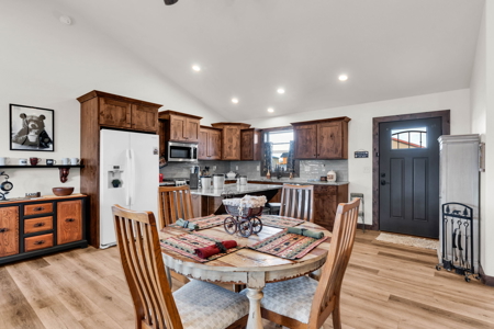 Beautiful 3 BD/2 BA Home for Sale in Silver Cliff, CO - image 9