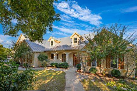 Hill Country Property with Acreage - image 2