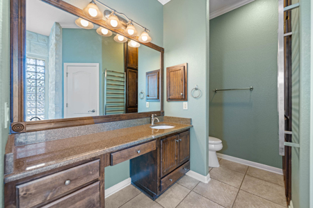 Hill Country Property with Acreage - image 8