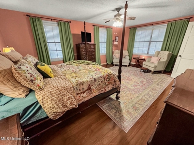 Luxury 5-Bed Home on 22 Acres in Kingston, Natchez, MS - image 23