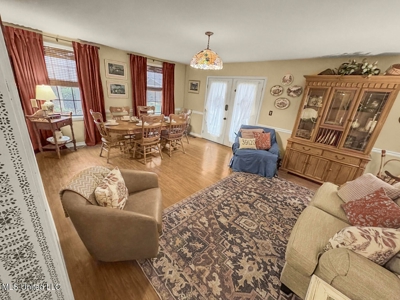 Luxury 5-Bed Home on 22 Acres in Kingston, Natchez, MS - image 8