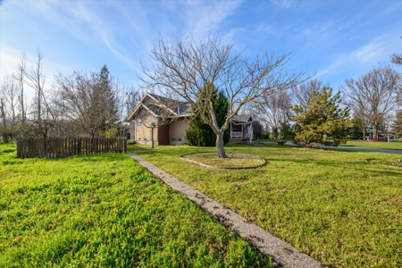 Vacaville, California Country Homes on 5 Acres for Sale - image 6