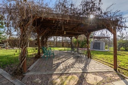Vacaville, California Country Homes on 5 Acres for Sale - image 37