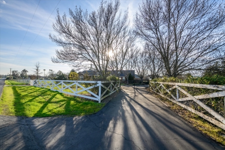 Vacaville, California Country Homes on 5 Acres for Sale - image 4