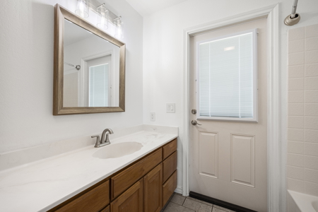 Premier Texas Waterfront Home & Property Opportunity - image 25