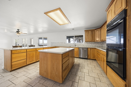 Premier Texas Waterfront Home & Property Opportunity - image 27