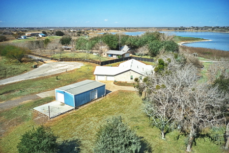 Premier Texas Waterfront Home & Property Opportunity - image 5