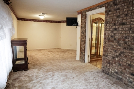 Country Home And Acreage For Sale In Mammoth Spring Ar - image 10