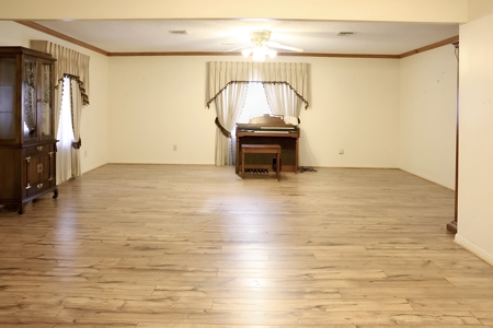 Country Home And Acreage For Sale In Mammoth Spring Ar - image 8