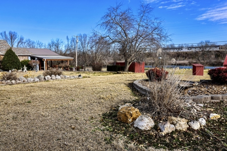 Country Home And Acreage For Sale In Mammoth Spring Ar - image 19