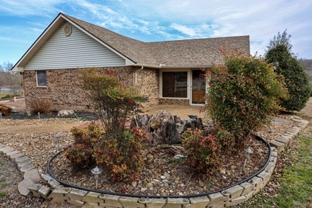 Country Home And Acreage For Sale In Mammoth Spring Ar - image 24