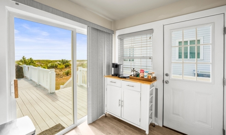 True oceanfront property w/direct beach access & panoramic views - image 22