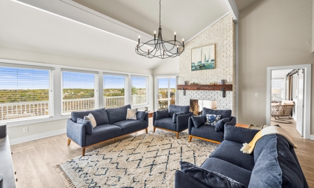 True oceanfront property w/direct beach access & panoramic views - image 12