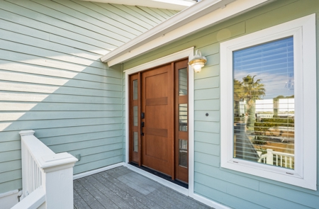 True oceanfront property w/direct beach access & panoramic views - image 5