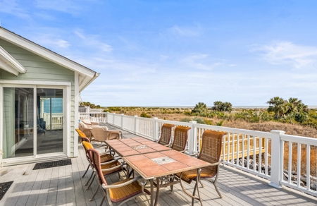 True oceanfront property w/direct beach access & panoramic views - image 41