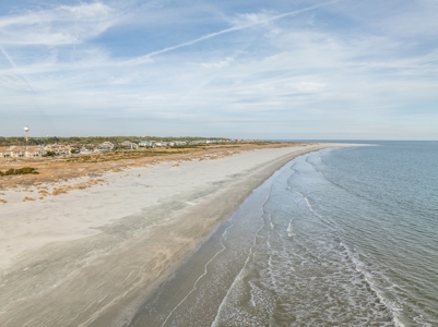 True oceanfront property w/direct beach access & panoramic views - image 49