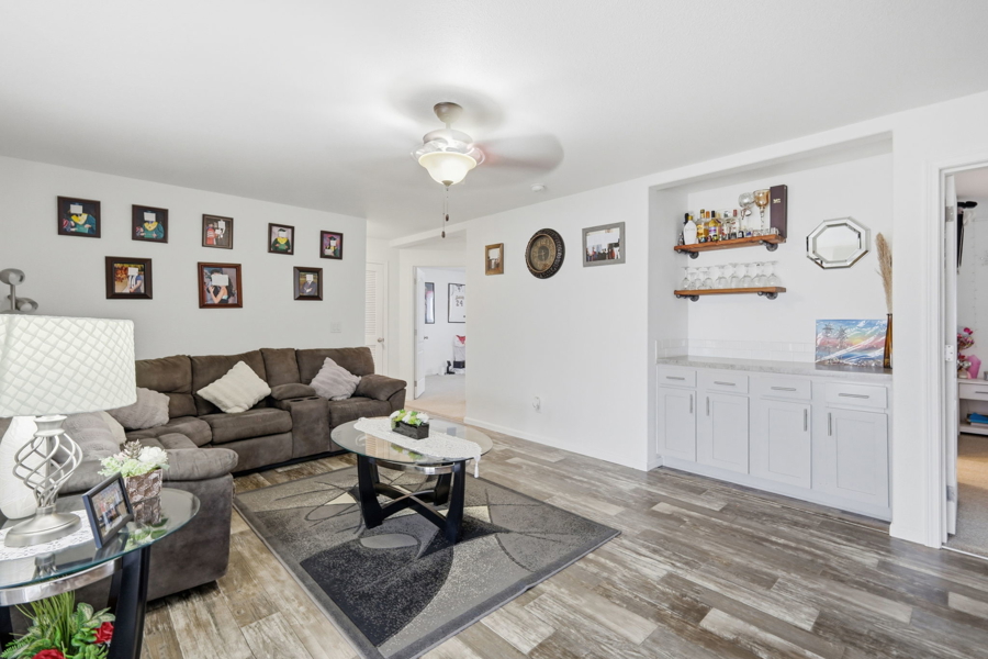 No Caption