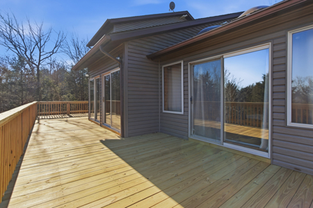 Contemporary Custom Built Lake Home - image 39