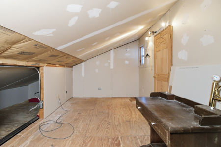 Contemporary Custom Built Lake Home - image 29