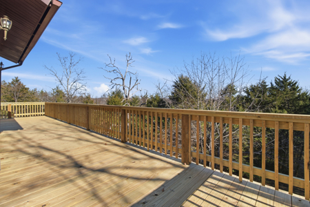 Contemporary Custom Built Lake Home - image 14