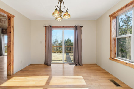 Contemporary Custom Built Lake Home - image 13