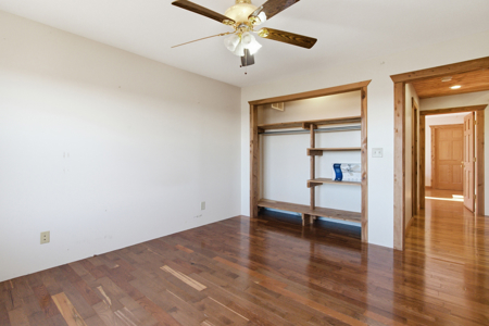 Contemporary Custom Built Lake Home - image 25