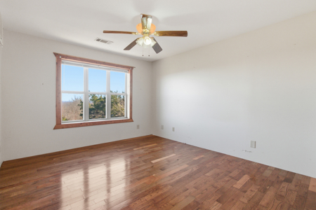 Contemporary Custom Built Lake Home - image 23