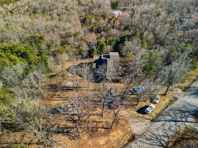 Contemporary Custom Built Lake Home - image 33