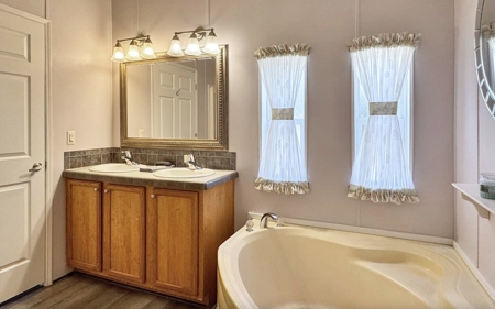 A 2005 Modular Home On 10 Acres In McAlpin, Florida - image 13