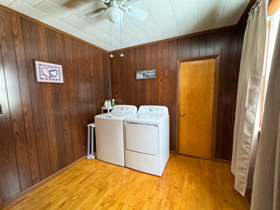 Charming Intown Ranch - East Millinocket, Maine - image 14