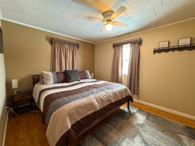 Charming Intown Ranch - East Millinocket, Maine - image 17