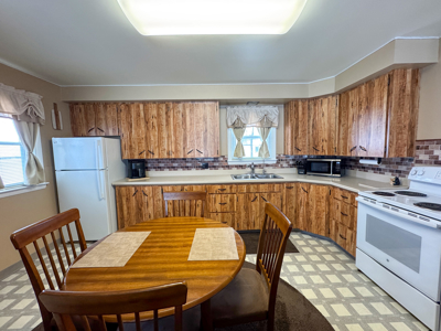 Charming Intown Ranch - East Millinocket, Maine - image 6