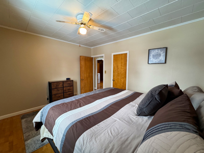 Charming Intown Ranch - East Millinocket, Maine - image 19