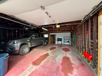 Charming Intown Ranch - East Millinocket, Maine - image 25