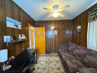 Charming Intown Ranch - East Millinocket, Maine - image 16