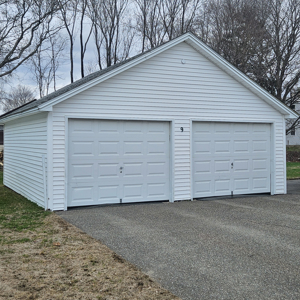 Charming Intown Ranch - East Millinocket, Maine - image 24
