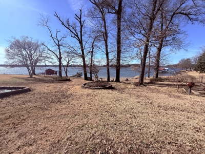 Waterfront Home on Lake Winnsboro in East Texas Wood County - image 3