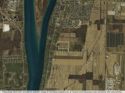 187± Acres for Sale in Lambton County, Ontario, Canada - image 9