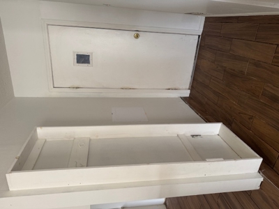 House In Town - Investment - Potential Rental - image 11