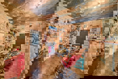 Pryor, Oklahoma Country Home For Sale on Acreage - image 25