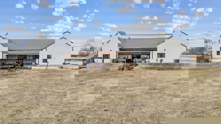 Pryor, Oklahoma Country Home For Sale on Acreage - image 42