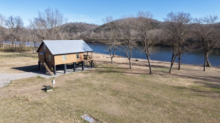 Riverfront Cabin And Acreage For Sale In North Central Arkansas - image 33