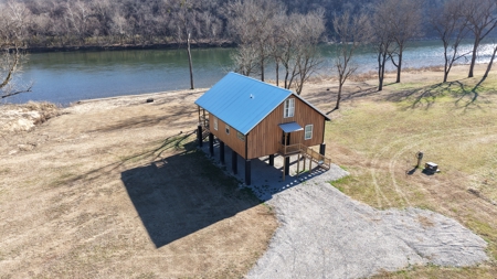Riverfront Cabin And Acreage For Sale In North Central Arkansas - image 39