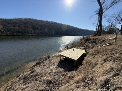 Riverfront Cabin And Acreage For Sale In North Central Arkansas - image 4