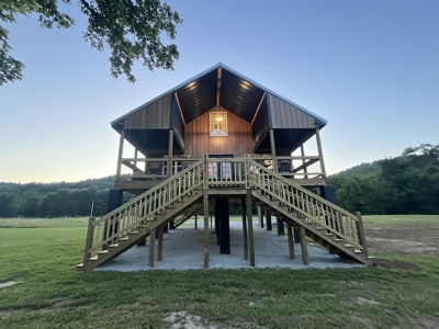 Riverfront Cabin And Acreage For Sale In North Central Arkansas - image 6