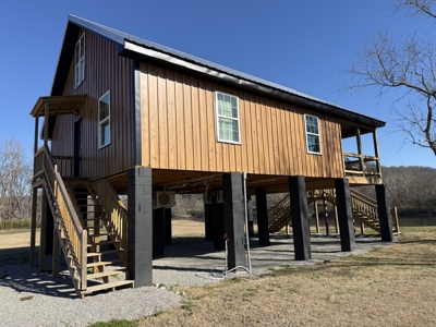 Riverfront Cabin And Acreage For Sale In North Central Arkansas - image 32