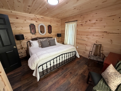 Riverfront Cabin And Acreage For Sale In North Central Arkansas - image 15