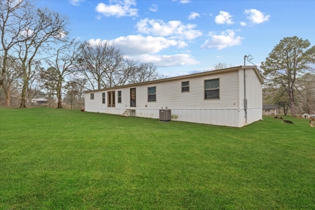 Country Home for Sale in Giles County, Tennessee - image 29